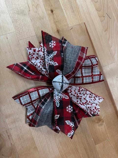 Plaid Christmas Bow Assembly Kit - Deep In The Art Creations
